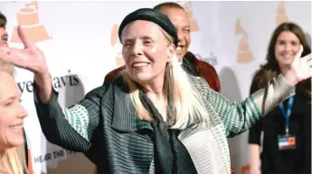  ?? AP FILES ?? Joni Mitchell, pictured in 2015, says she is seeking to remove all of her music from Spotify.