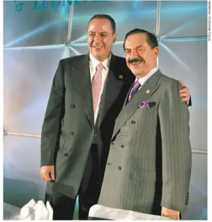  ??  ?? El 23 de octubre de 2007 Juan Francisco Ealy Ortiz anunció que dejaba la dirección general del diario, que desde entonces ocupa Juan Francisco Ealy Jr.