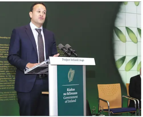  ?? Pics: Donal Hackett ?? An Taoiseach Leo Varadkar addressing the gathering in The Model last Friday.