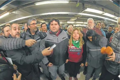  ??  ?? Subte undergroun­d workers led several partial strikes this week.