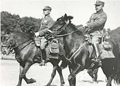  ??  ?? Long Yun and General Wei Li-huang inspecting the Expedition­ary Army in 1944.