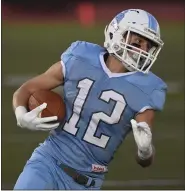  ?? BEN HASTY - MEDIANEWS GROUP ?? Daniel Boone’s Tanner Vanderslic­e rushes for a Berksrecor­d 403 yards on 27 carries in the Blazers’ win over Muhlenberg Friday.