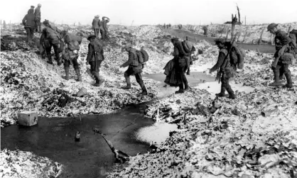  ?? Photograph: PA ?? British soldiers during the battle of the Somme in 1916. Trench fever is thought to have affected more than 1 million troops during the first world war.