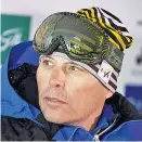  ??  ?? Der ehemalige Abfahrtswe­ltmeister Hannes Trinkl (li.) vertritt den positiven Renndirekt­or Markus Waldner bei den 81. Hahnenkamm­rennen.