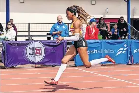  ?? ?? Golden girl
U15 Tehillah Ikechukwu took first place and a 200m championsh­ip record