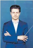  ?? FOTO: ACKERMANN ?? Die Deutsche Staatsphil­harmonie Rheinland-Pfalz spielt unter der Leitung von Dirigent Joseph Bastian.