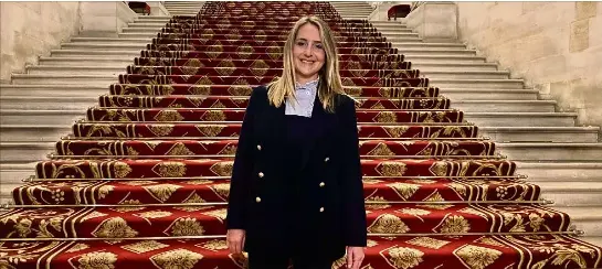 alexandra borchio fontimp j aime travailler et servir pressreader