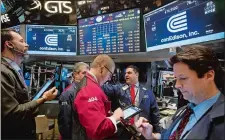  ?? MICHAEL NAGLE/BLOOMBERG ?? Traders on the floor of the New York Stock Exchange last week. Fund managers trailed benchmarks in the first quarter by one of the highest rates in two decades. The reason: Stocks they avoided went up, and the ones they owned went down.