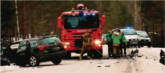  ?? FOTO: KJELL AULIE ?? Én person omkom i trafikkuly­kken på fylkesvei 3344 (tidligere 602) 10. februar 2014. Sjåføren, som førte den ene bilen, ble dømt til tvungent psykisk helsevern.