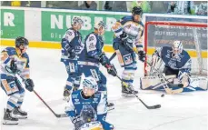  ?? FOTO: FLEMMING ?? Der EV Lindau will in der Eishockey-Oberliga Punkte holen.