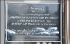  ?? 01_B12auchran­nie02 ?? The notice on the hotel door intimating the closure.