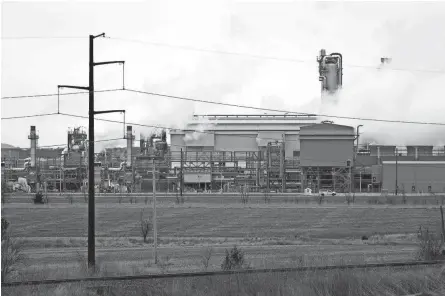  ?? BRIAN POWERS/DES MOINES REGISTER ?? The Iowa Fertilizer Co. factory in Wever is shown in 2018.