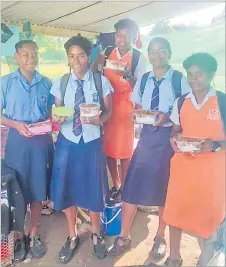  ?? Picture: FIJI FA MEDIA
Picture: FIJI FA MEDIA ?? Students who are part of the Tailevu Naitasiri football
team.
Top left: Some members of the Tailevu Naitasiri at their
camp.