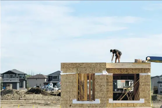  ?? FILES ?? New constructi­on of single-family homes rose in the Calgary area in November. Shovels turned for 390 single-family homes in the Calgary census metropolit­an area.