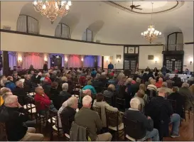  ?? COURTESY OF LAURIE GETZ ?? Close to 200people crowded a ballroom at the Reading Country Club restaurant and banquet facility for a meeting on the future of the township-owned golf course and club house at 5811 Perkiomen Ave., Exeter Township.