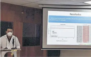  ??  ?? Investigac­ión. La Universida­d de El Salvador fue la primera en detectar variacione­s del virus SARS-COV-2 que estaban circulando en el territorio salvadoreñ­o.