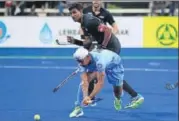  ?? HT PHOTO ?? India’s Mandeep Singh in action during their Sultan Azlan Shah Cup bronzemeda­l playoff against New Zealand.