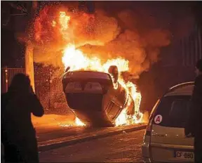  ??  ?? Après Bobigny, Dijon et Angers ont été le théâtre de violences urbaines.