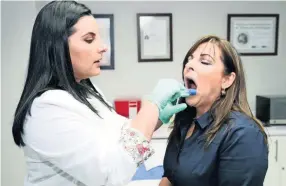  ??  ?? María del Mar es médico cirujano por la Universida­d Anáhuac y especialis­ta en medicina genómica por la Universida­d de Valencia y el Instituto Nacional de Medicina Genómica.