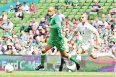  ??  ?? David McGoldrick (L) had a brilliant opportunit­y after just 14 minutes when the Blades were awarded a penalty. - AFP photo