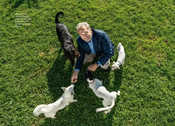  ??  ?? Wenn sich die Besitzer trennen, haben Hunde dank Goetschel in der Schweiz jetzt neue Rechte.