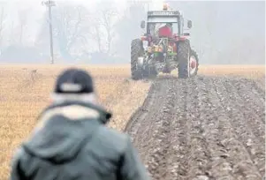  ??  ?? Restrictio­ns may cut the time farmers spend in tractors to three hours per day