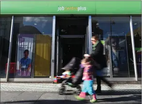  ??  ?? Universal Credit is being rolled out across Glasgow