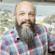  ??  ?? Rodríguez inició su investigac­ión sobre las piedras en el año 2012.