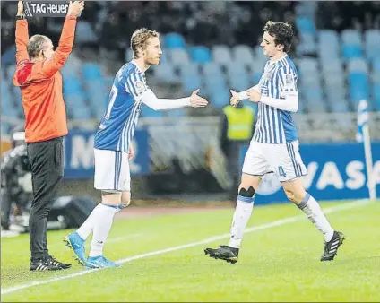  ?? FOTO: UNCITI ?? Zurutuza, en el momento en el que saltó al campo contra el Lleida en sustitució­n de Pardo