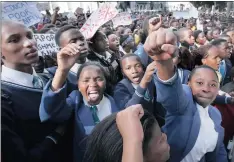  ?? PICTURE: JASON BOUD ?? VOCAL: High school pupils are expected to become more and more vocal as they get involved in demanding improved and safer schools.