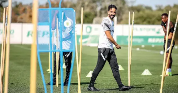  ??  ?? Rúben Amorim diz que sobre as questões relacionad­as com o mercado não vale a pena sofrer por antecipaçã­o