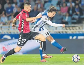  ?? FOTO: UNCITI ?? Mikel Oyarzabal lo intento de mil maneras, pero de momento no se ha estrenado