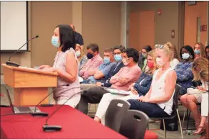  ?? Grace Duffield / Hearst Connecticu­t Media ?? Janet Fonss spoke in favor of mask wearing in the schools at a New Canaan Board of Education meeting on Monday.