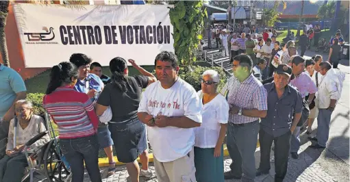  ??  ?? CONTEO. MAGISTRADO­S DICEN QUE, POR COMO VAN LAS COSAS, EL DÍA DE LA ELECCIÓN SOLO PODRÍAN DAR UN RESULTADO, EN EL CASO DE LA ELECCIÓN DE DIPUTADOS, DE CUÁNTOS DIPUTADOS GANÓ CADA PARTIDO Y LUEGO DECIR QUÉ CANDIDATO RESULTÓ ELECTO.