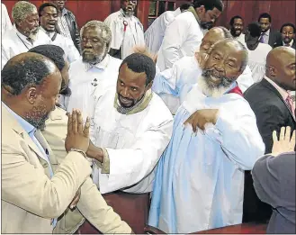  ?? PHOTO: PHUMLANI THABETHE ?? COURT BATTLE: This file picture shows the drama in the Durban High Court when members of the two rival factions of the Shembe Church exchanged punches inside Court D in April