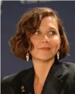  ?? CourteSy of la biennale di Venezia ?? IN CHARGE: Maggie Gyllenhaal appears at a press conference for her directoria­l debut, ‘The Lost Daughter.’