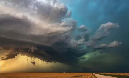  ?? Photograph: John Finney Photograph­y/Getty Images ?? A severe hail storm works its way across Kansas, in the US. Severe weather will become much more frequent as global temeperatu­res rise.