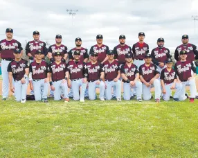  ??  ?? • Mineros de Huépac tomó ventaja de dos juegos en las semifinale­s de la Liga de Beisbol del Río Sonora.