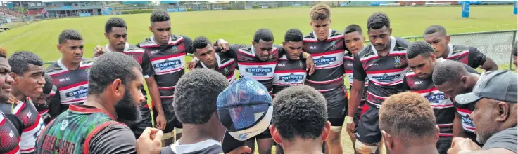  ?? Photo: ?? Sean Marcus Algar (facing camera- 10th from left) with the Naitasiri Under-19 team before they take on Nadi at Ratu Cakobau Park, Nausori on August 1, 2020.
Simione Haravanua