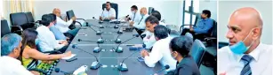  ??  ?? AIDA delegation meets Mahindanan­da Aluthgamag­e
AIDA President Nishantha Jayasooriy­a