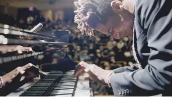  ?? ?? A strong Oscar contender for Best Original Song is It Never Went Away, the theme of the documentar­y ‘American Symphony,’ composed by Jon Batiste and Dan Wilson and performed by Batiste himself.