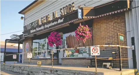  ?? [WHITNEY NEILSON / THE OBSERVER] ?? Wallenstei­n General Store is one of four old fashioned general stores and Mennonite bakeries on the general store tour bike route mapped out by Woolwich Cycling. Alice Martin says her clientele is split between local people and tourists.