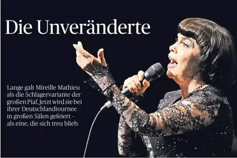 ??  ?? Die französisc­he Sängerin Mireille Mathieu (72) in der Hamburger Elbphilhar­monie.