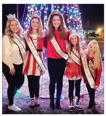  ??  ?? Miss Pea Ridge queens in front of tree, from left: Lillian Peters, Kailey King, Raegan Bleything, Savannah Young and Macy Dyson.