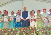  ?? HT ?? Himachal CM Jai Ram Thakur (centre) during the social security pension disbursal event at Shahpur in Kangra on Monday.