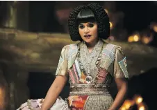  ?? PHOTOS: DISNEY ?? The makeup artists wanted to give Mindy Kaling’s Mrs. Who a doll-like, internatio­nal appearance.