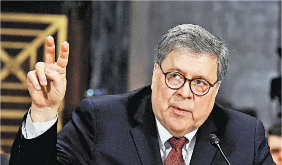  ?? REUTERS ?? William Barr, fiscal general, advirtió que buscará a los “culpables de las irregulari­dades” en la prisión federal de Manhattan.