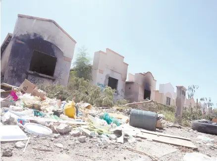  ?? ?? l Muchas de casas abandonada­s son utilizadas como basureros clandestin­os en Cajeme.
