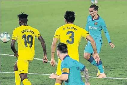  ?? FOTO: AP ?? Antoine Griezmann disfrutó de lo lindo en Villarreal jugando más centrado y combinando mucho con Messi