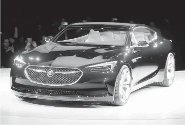  ?? DANIEL MEARS, THE DETROIT NEWS ?? Clockwise from above: Buick unveiled a sports-car concept with the 400horsepo­wer, rear-wheeldrive, 2+2 coupe known as the Avista.